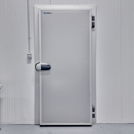 cold room hinged doors